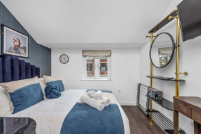 Urban Elegance Luxury Living with Kitchenette